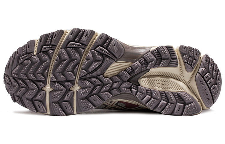 Asics Gel-Kahana 8 White Pink