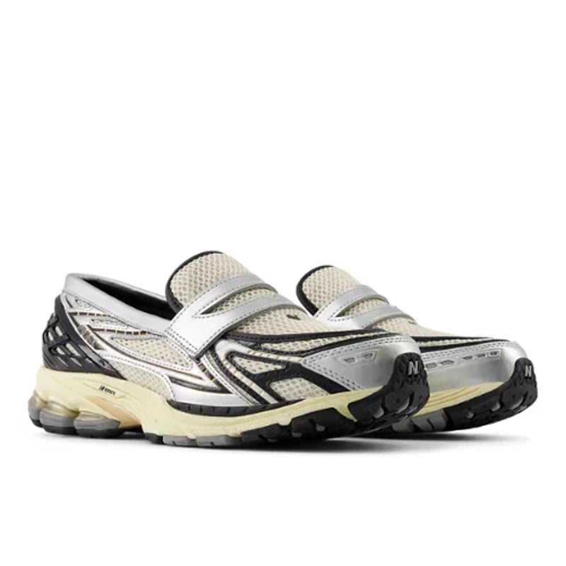 New Balance 1906L Silver Metallic & Cream